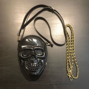 Loungefly Skull Crossbody Bag 💀